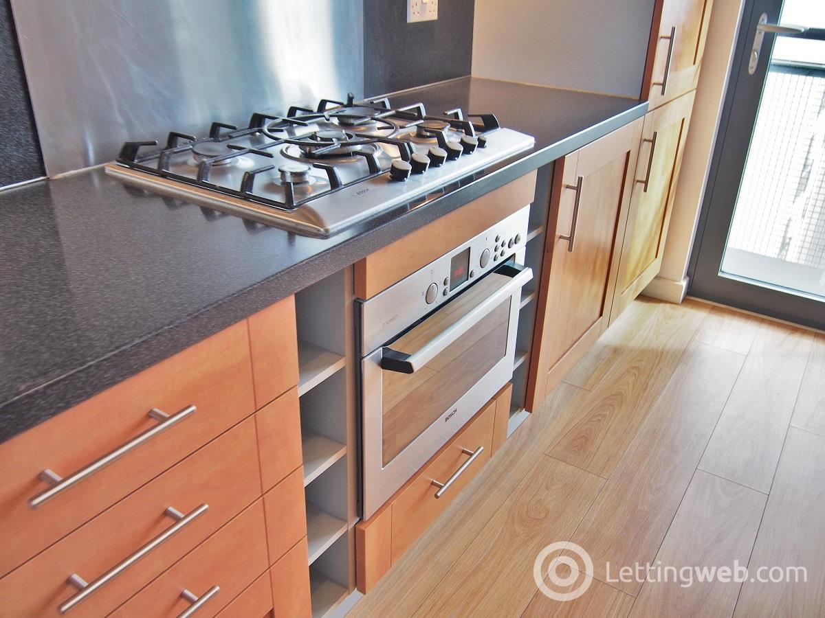 Property to rent in Glasgow Harbour Terrace