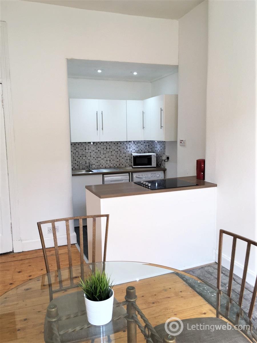 Property to rent in Westclyffe Street