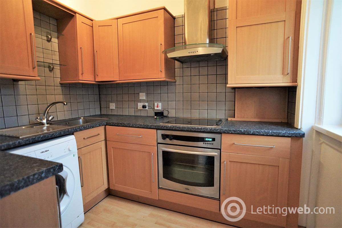 Property to rent in 11 Dorchester Avenue West End