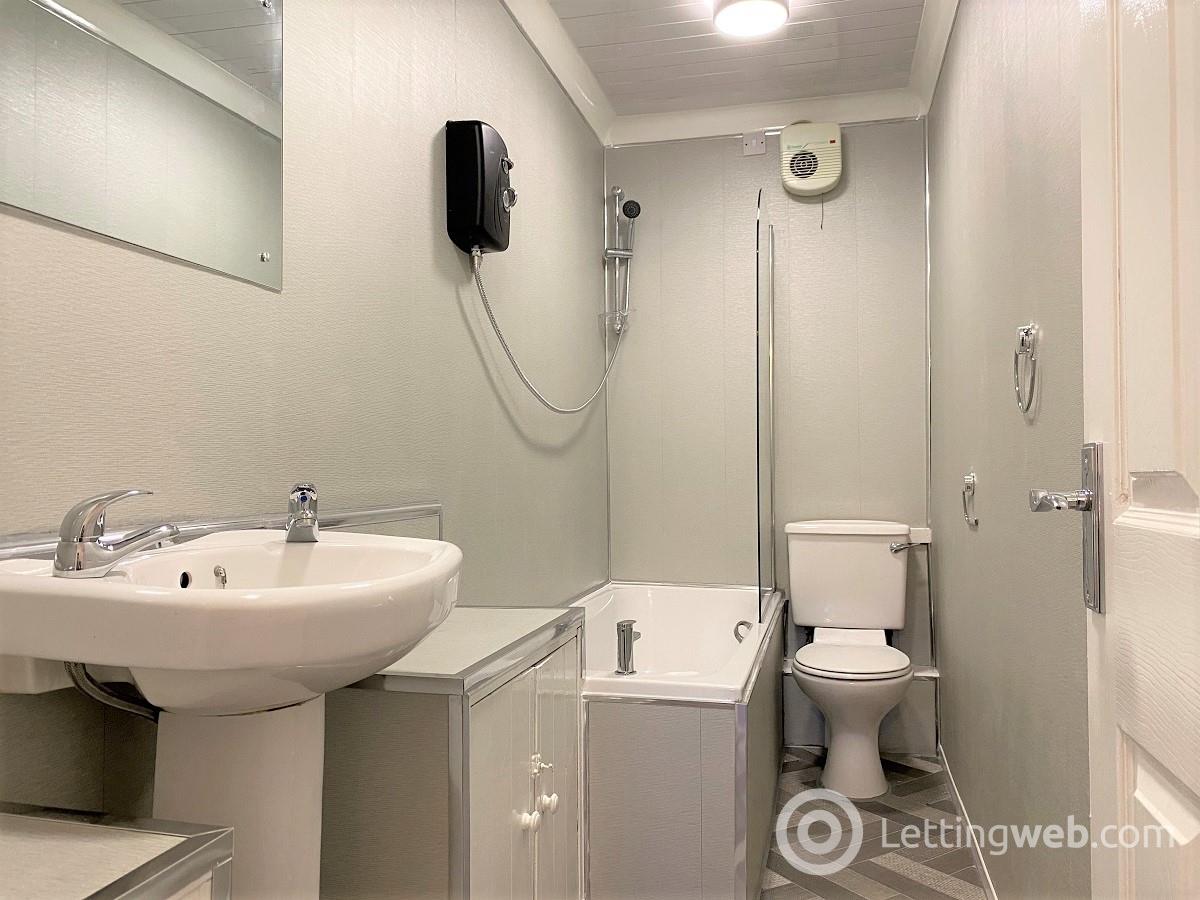 Property to rent in 36 Kidd Street Kirkcaldy Fife