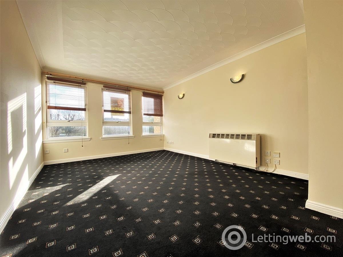 Property to rent in 14 Woodlands Court Woodlands Road Thornliebank