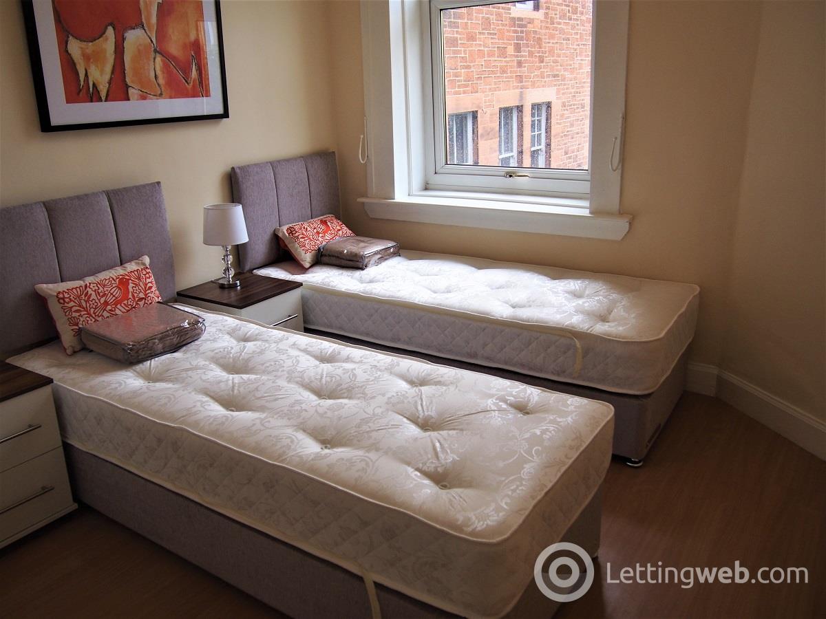 Property to rent in 70 High Street Rutherglen Glasgow