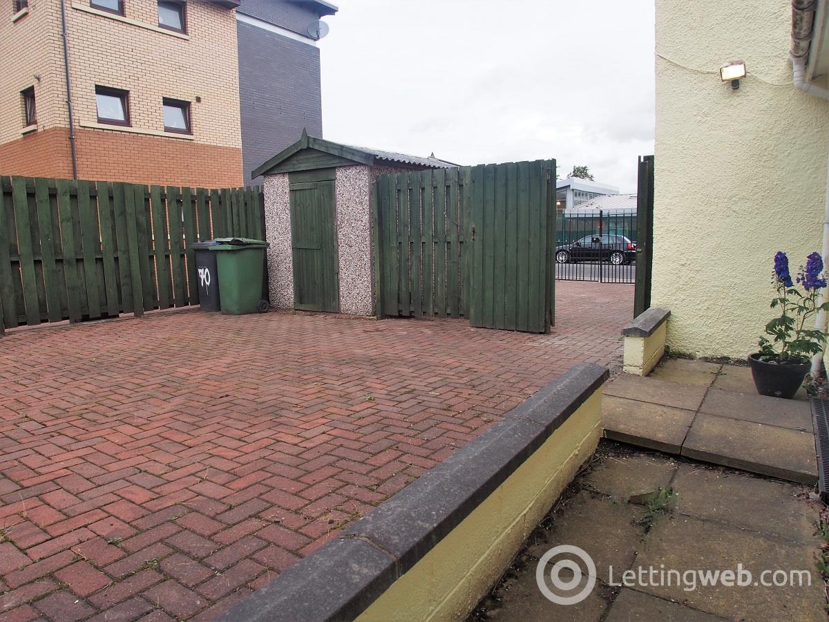 Property to rent in 70 High Street Rutherglen Glasgow