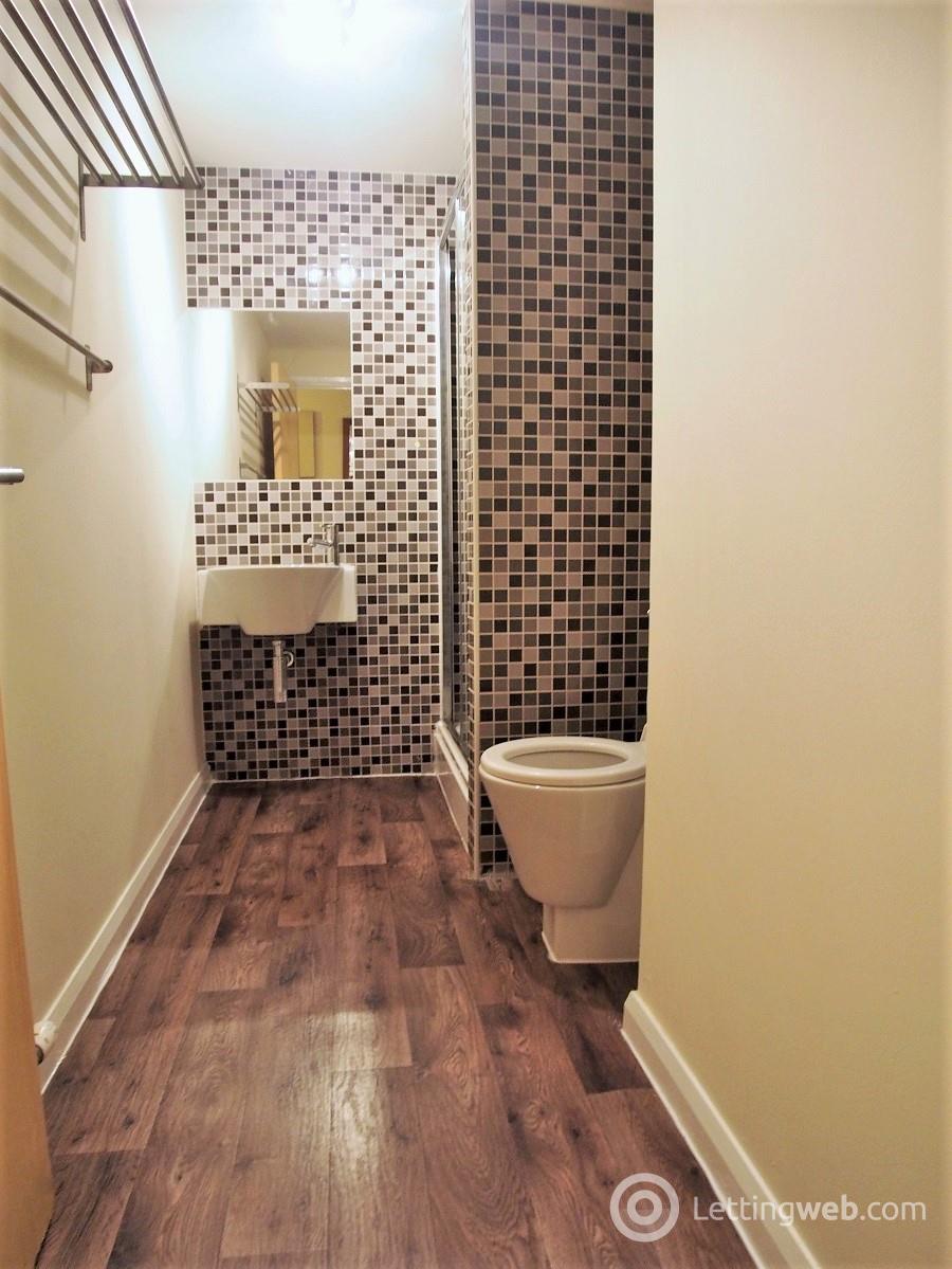 Property to rent in 82 Barrland Street South Side