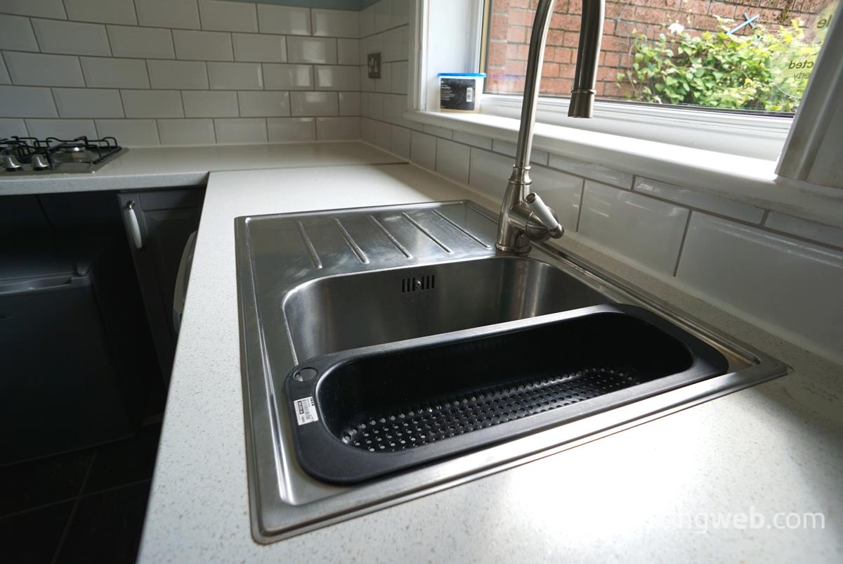 Property to rent in 23 Elderpark Grove