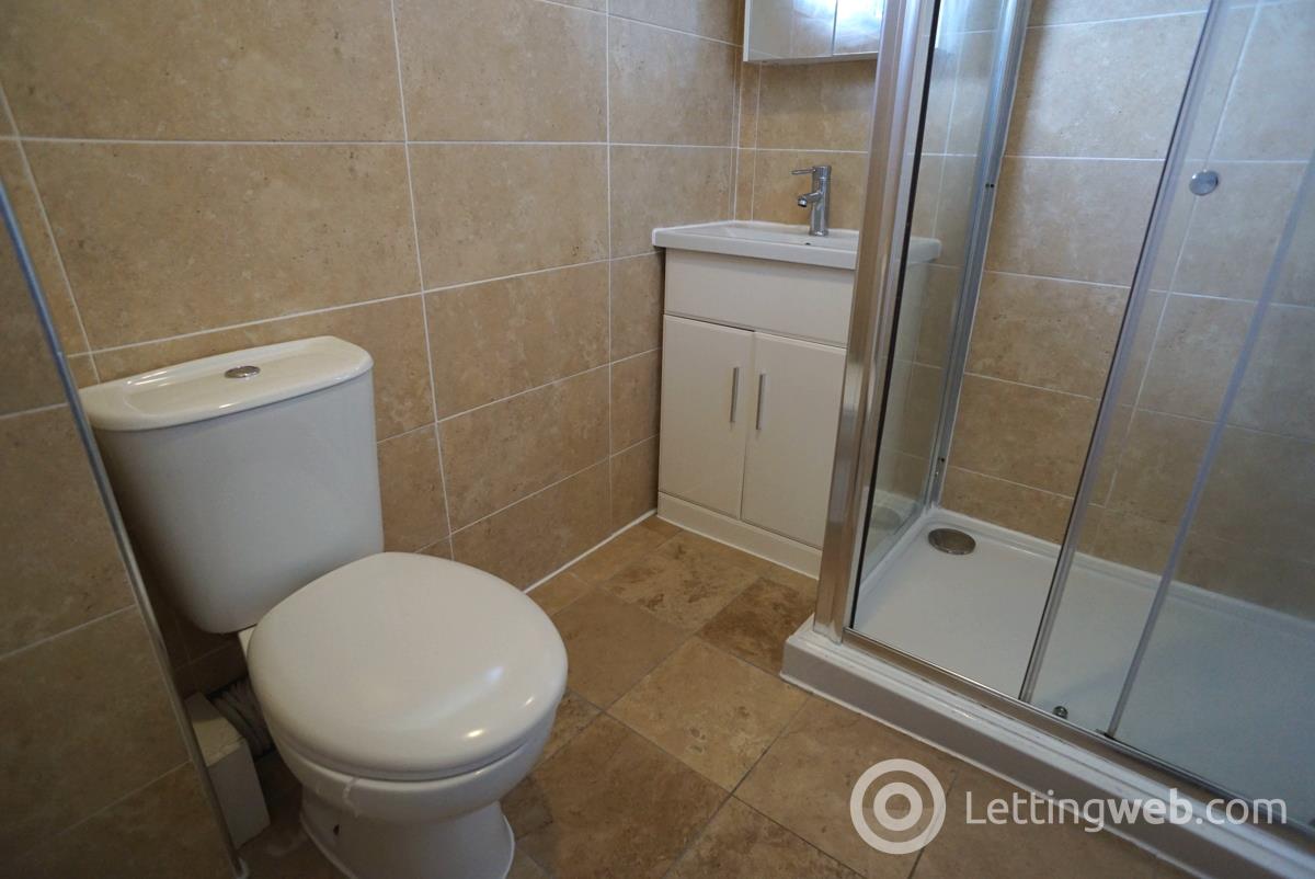 Property to rent in 23 Elderpark Grove