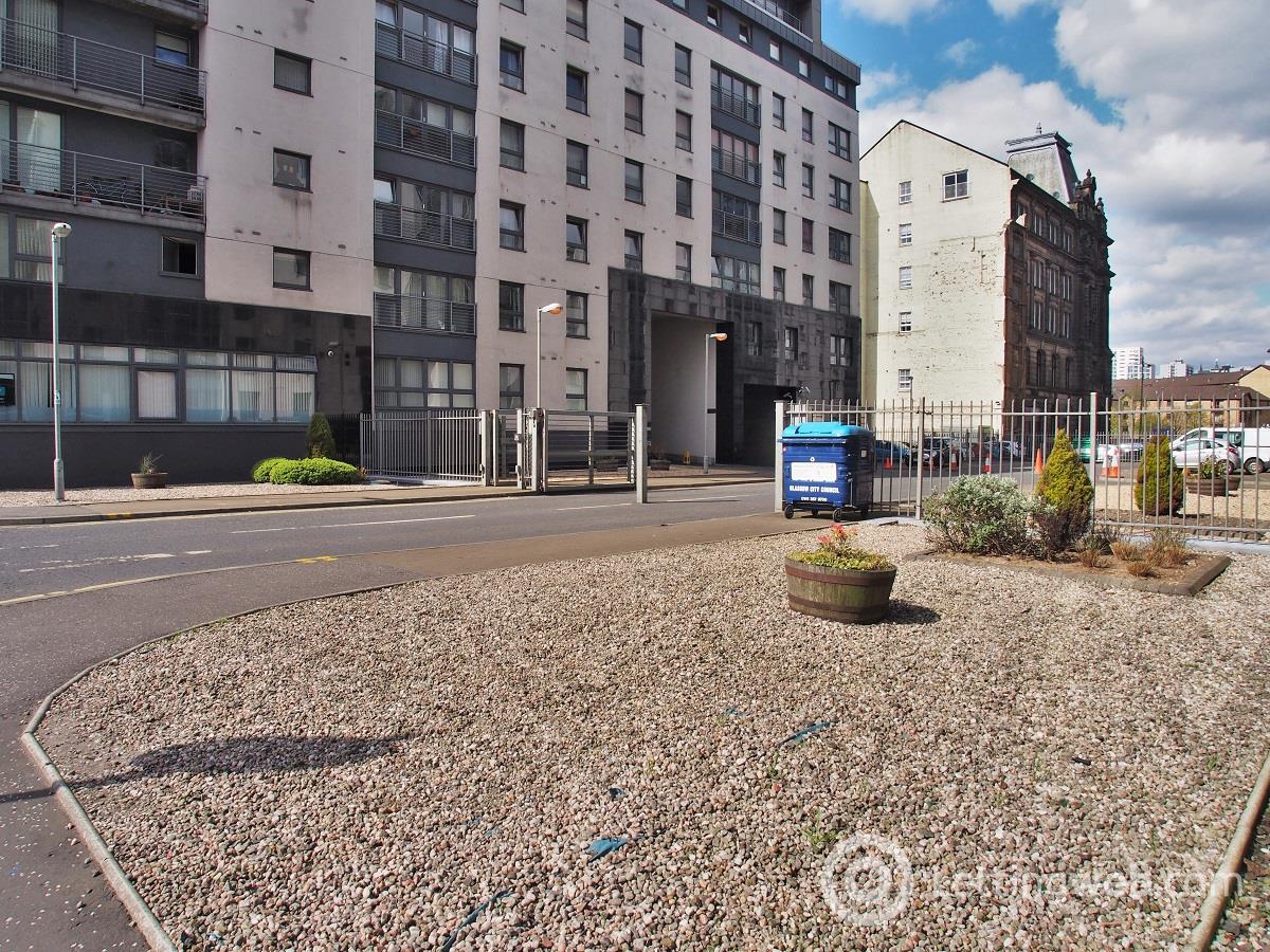 Property to rent in 220 Wallace 3-16