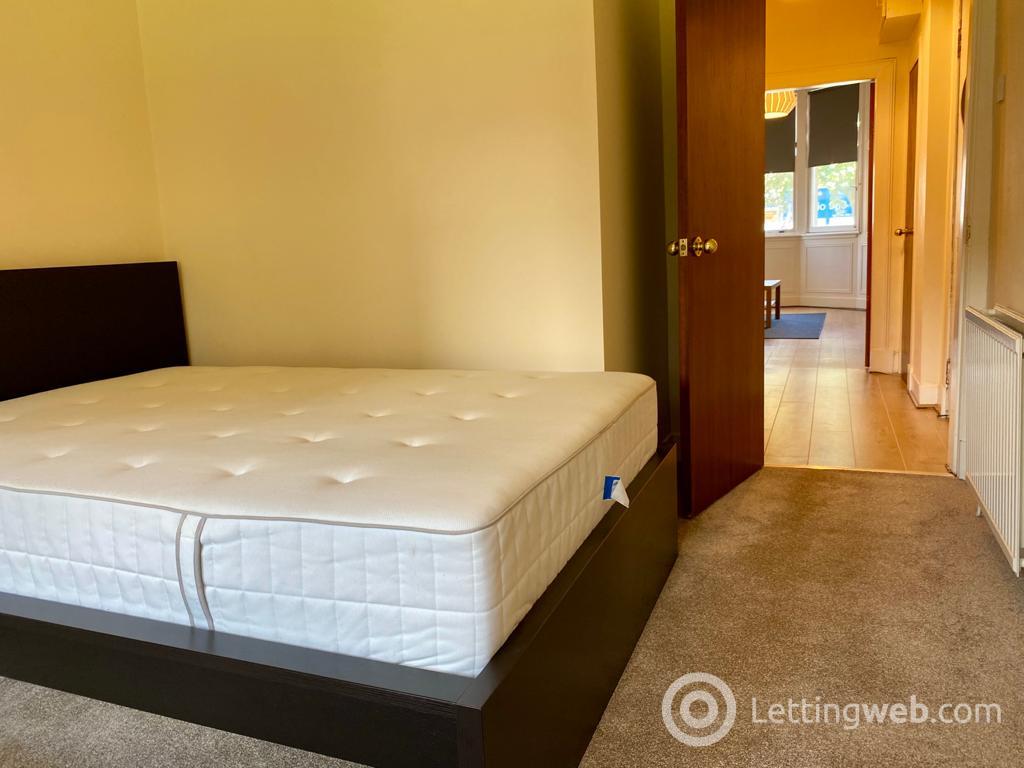 Property to rent in 15 Temple Gardens Anniesland