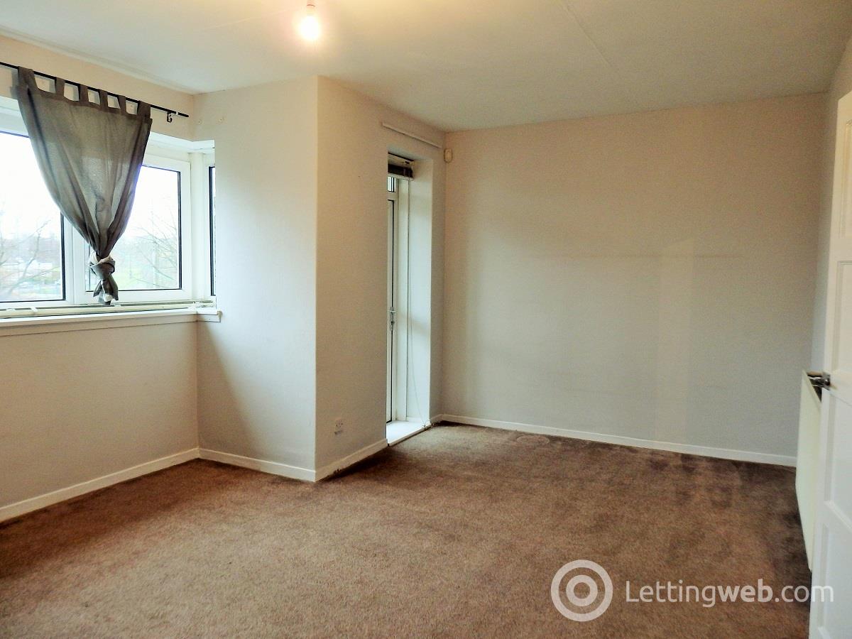 Property to rent in 10 Brockburn Terrace
