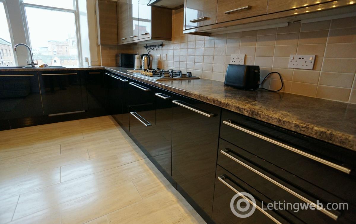 Property to rent in 119 High Street