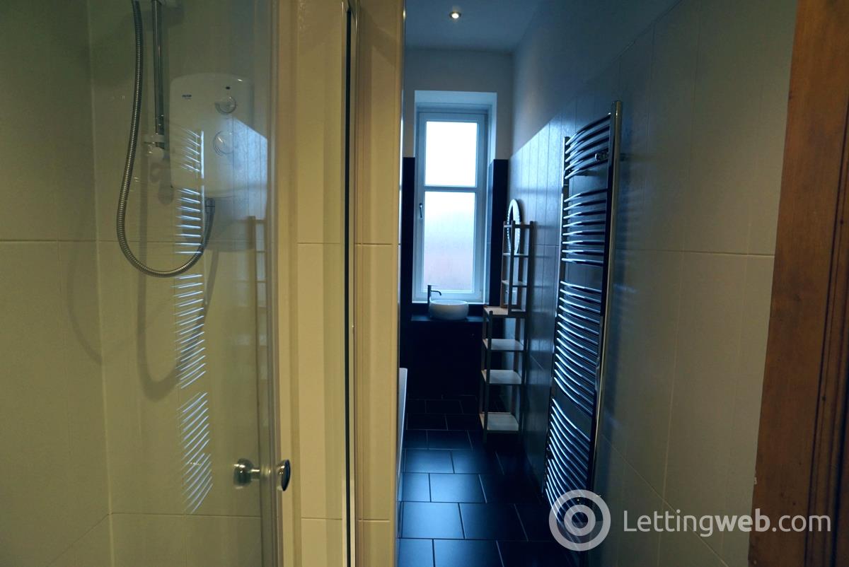 Property to rent in 119 High Street