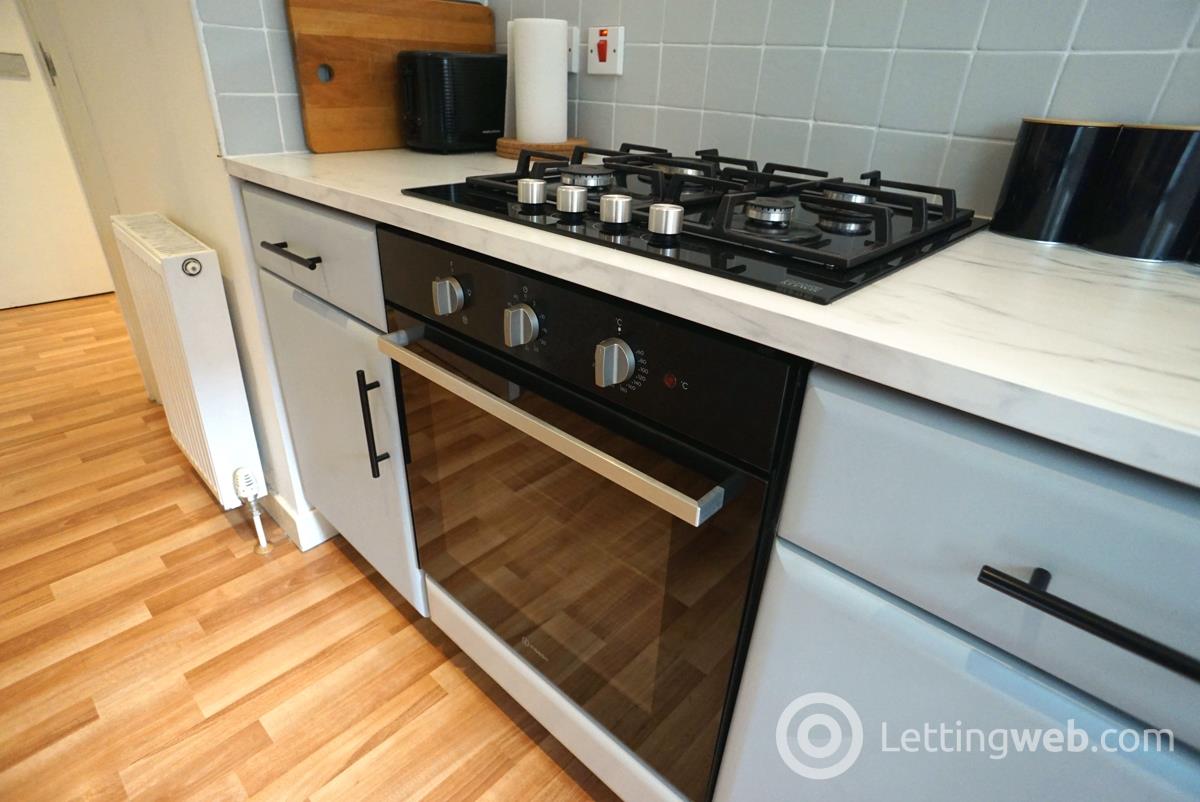 Property to rent in 5 Napiershall Street