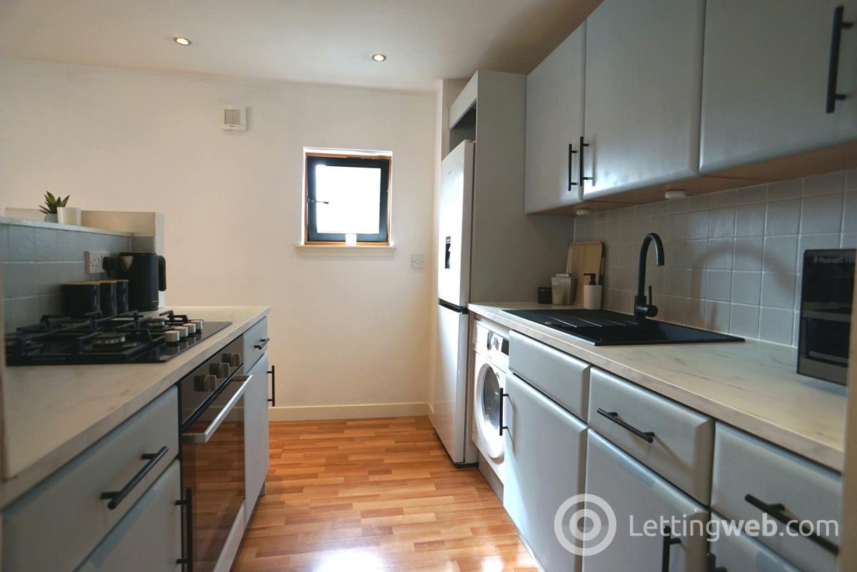 Property to rent in 5 Napiershall Street