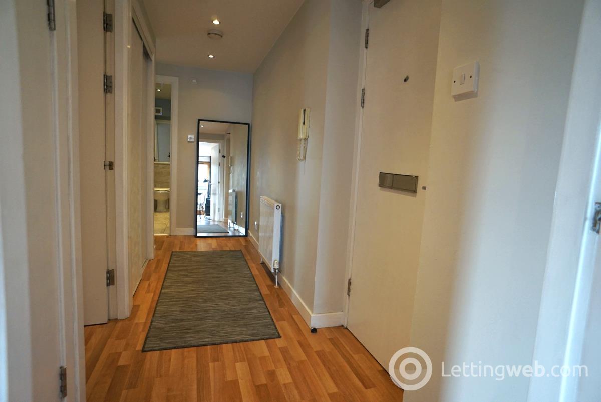 Property to rent in 5 Napiershall Street