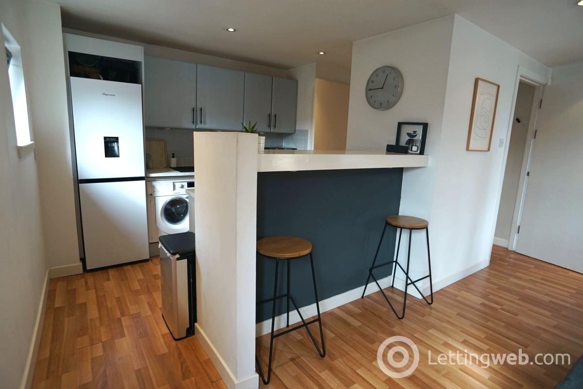 Property to rent in 5 Napiershall Street