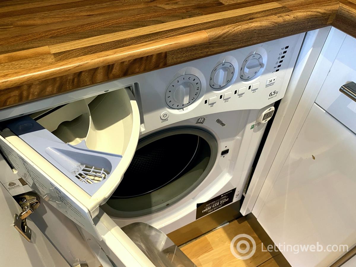 Property to rent in 90 London Road City Centre