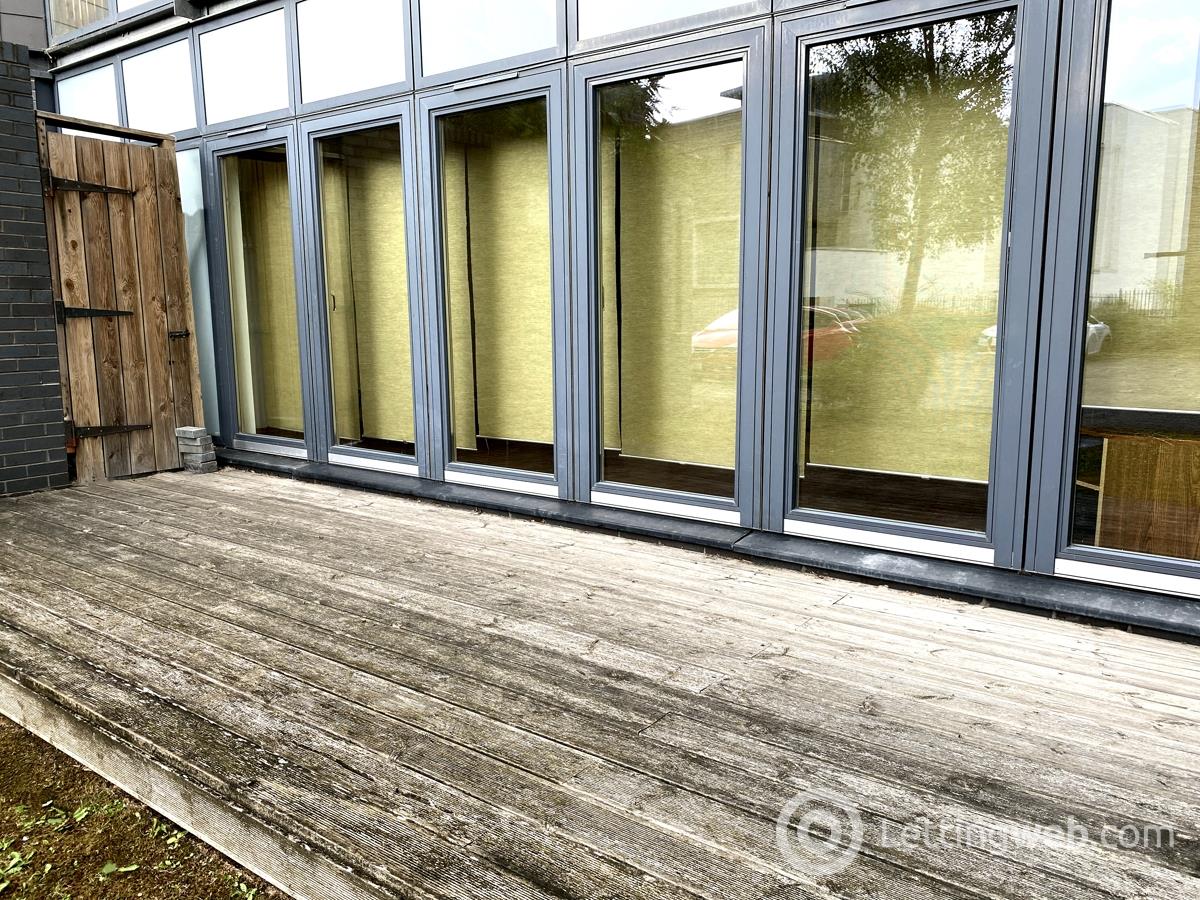 Property to rent in 90 London Road City Centre