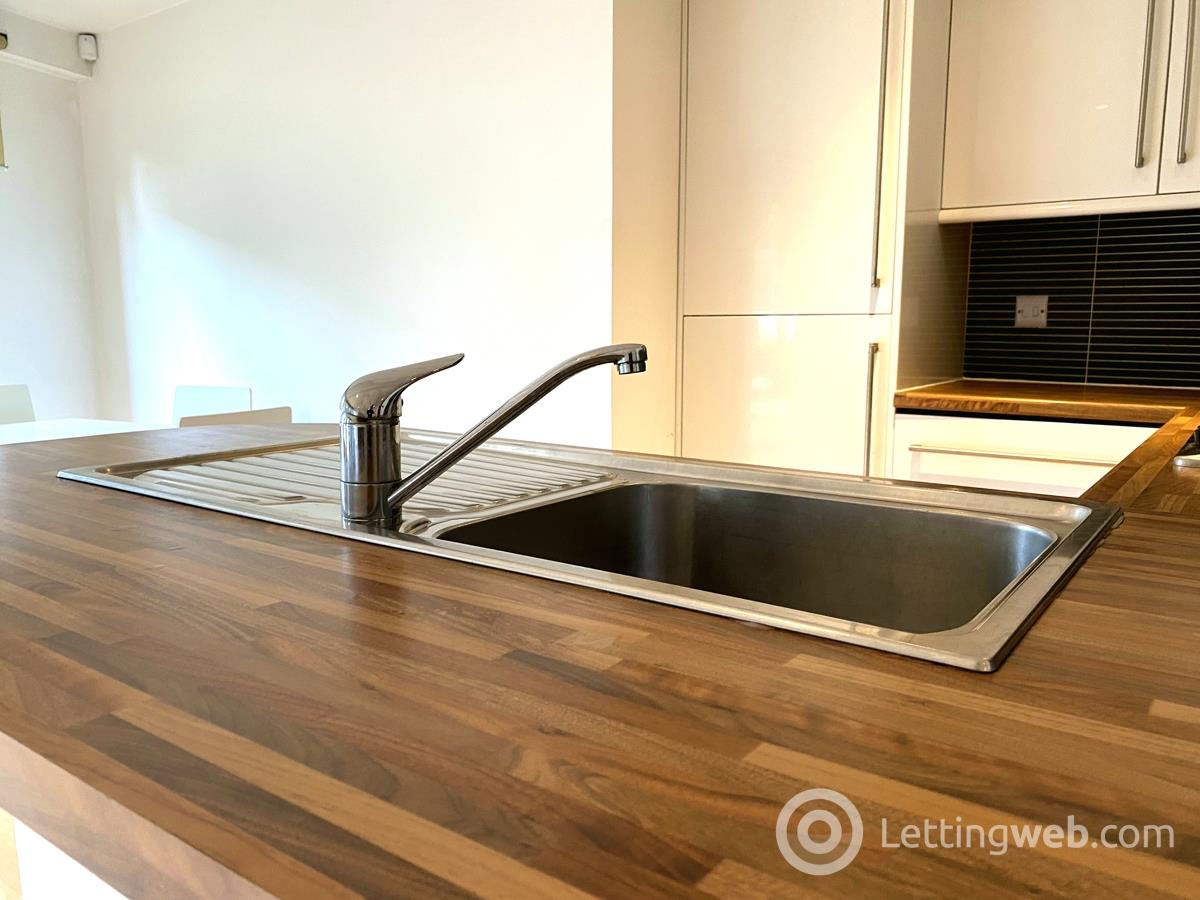 Property to rent in 90 London Road City Centre