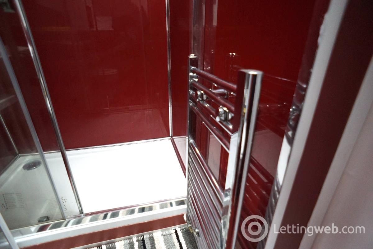 Property to rent in Minerva Street