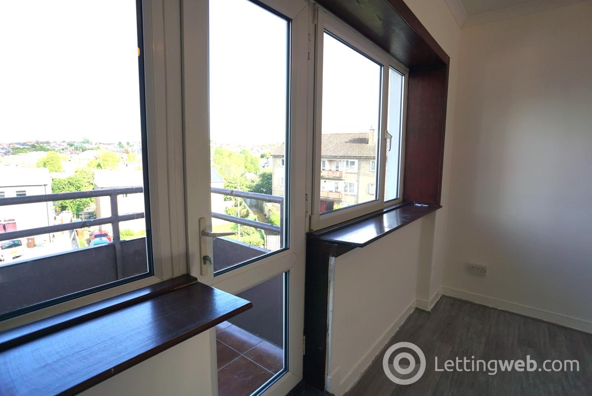Property to rent in 32 Parkneuk Road