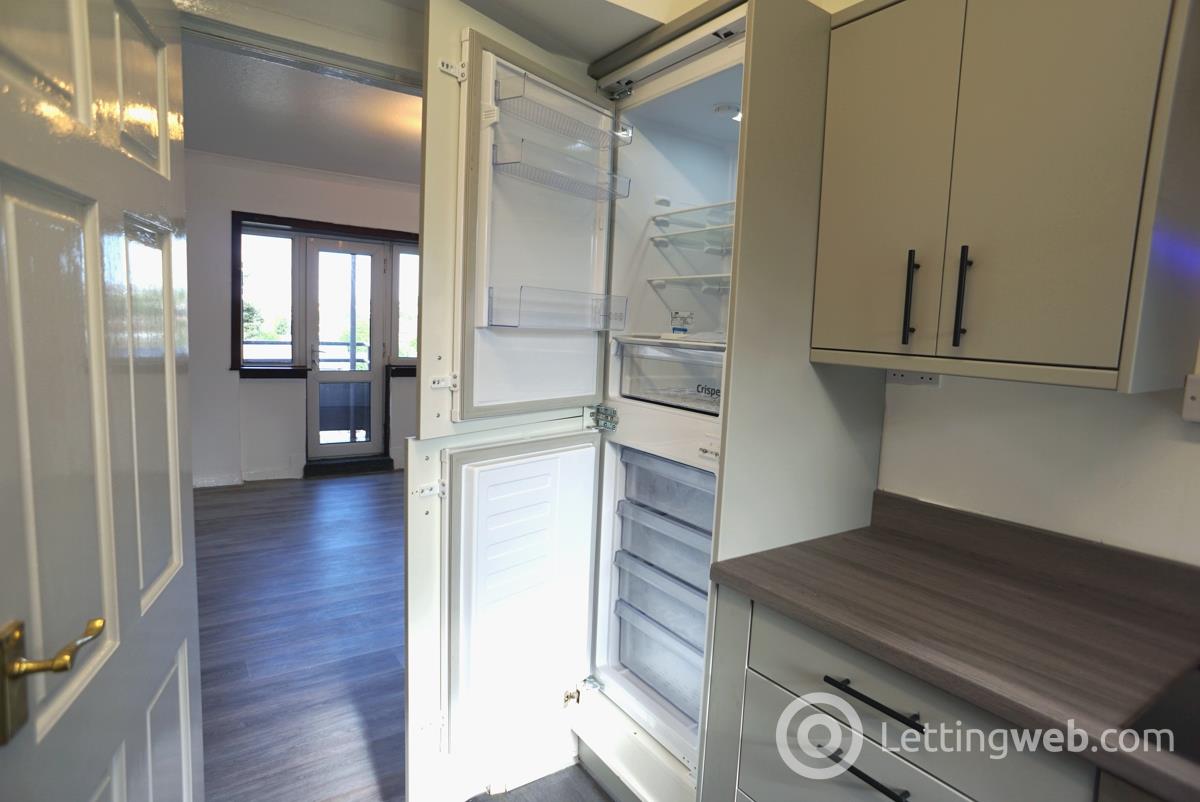 Property to rent in 32 Parkneuk Road