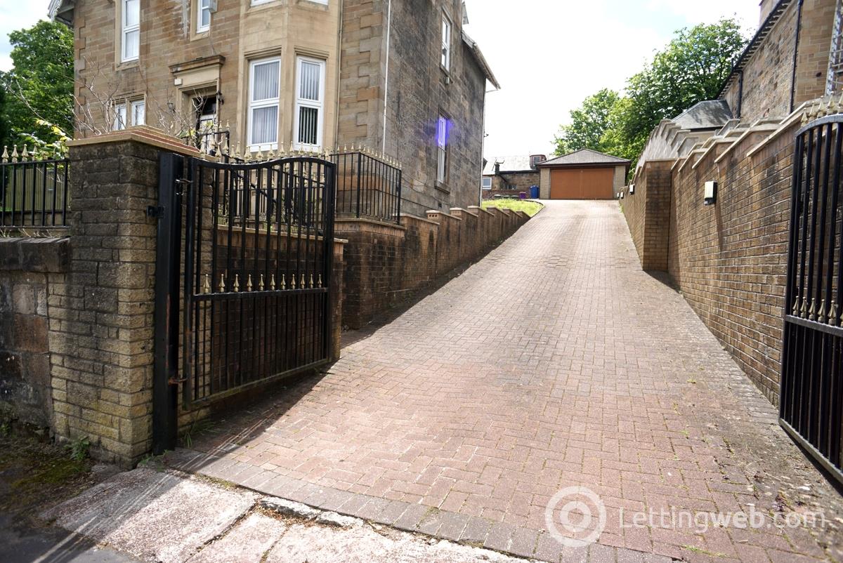 Property to rent in 102 Albert Road