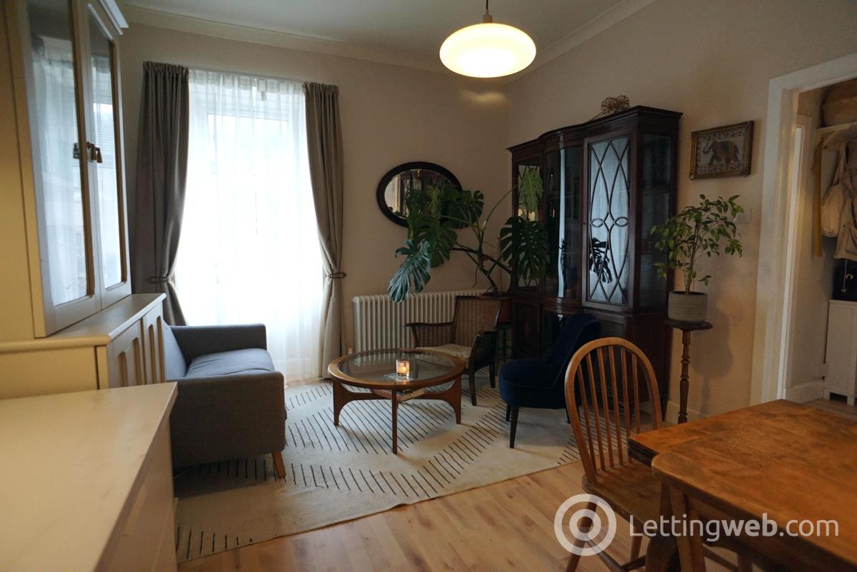 Property to rent in 15 Cochrane Street