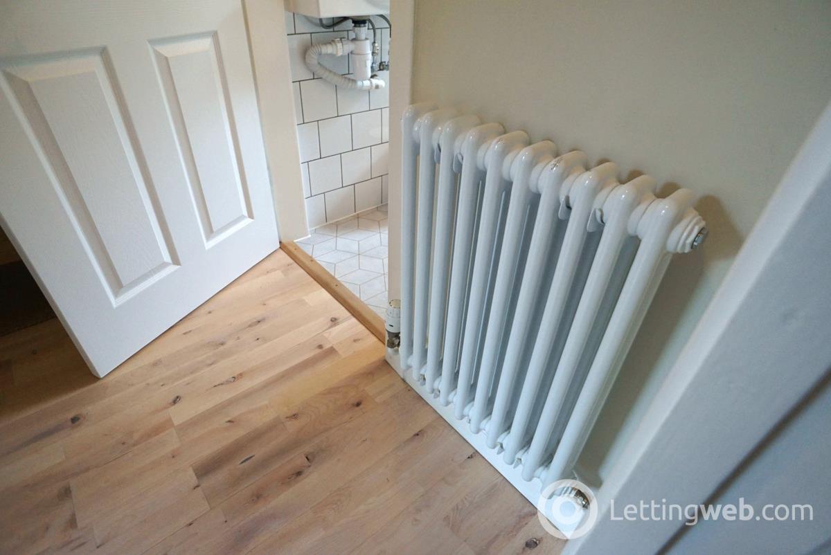 Property to rent in 15 Cochrane Street