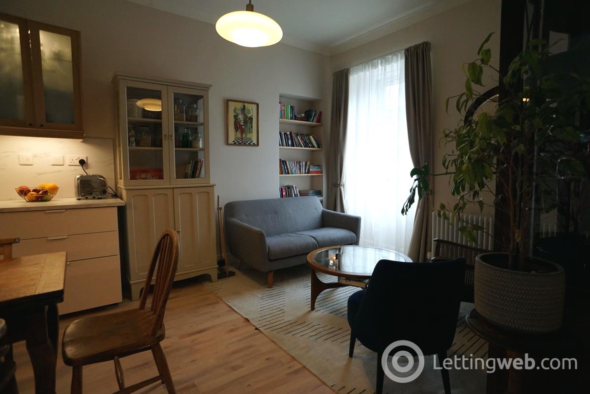 Property to rent in 15 Cochrane Street