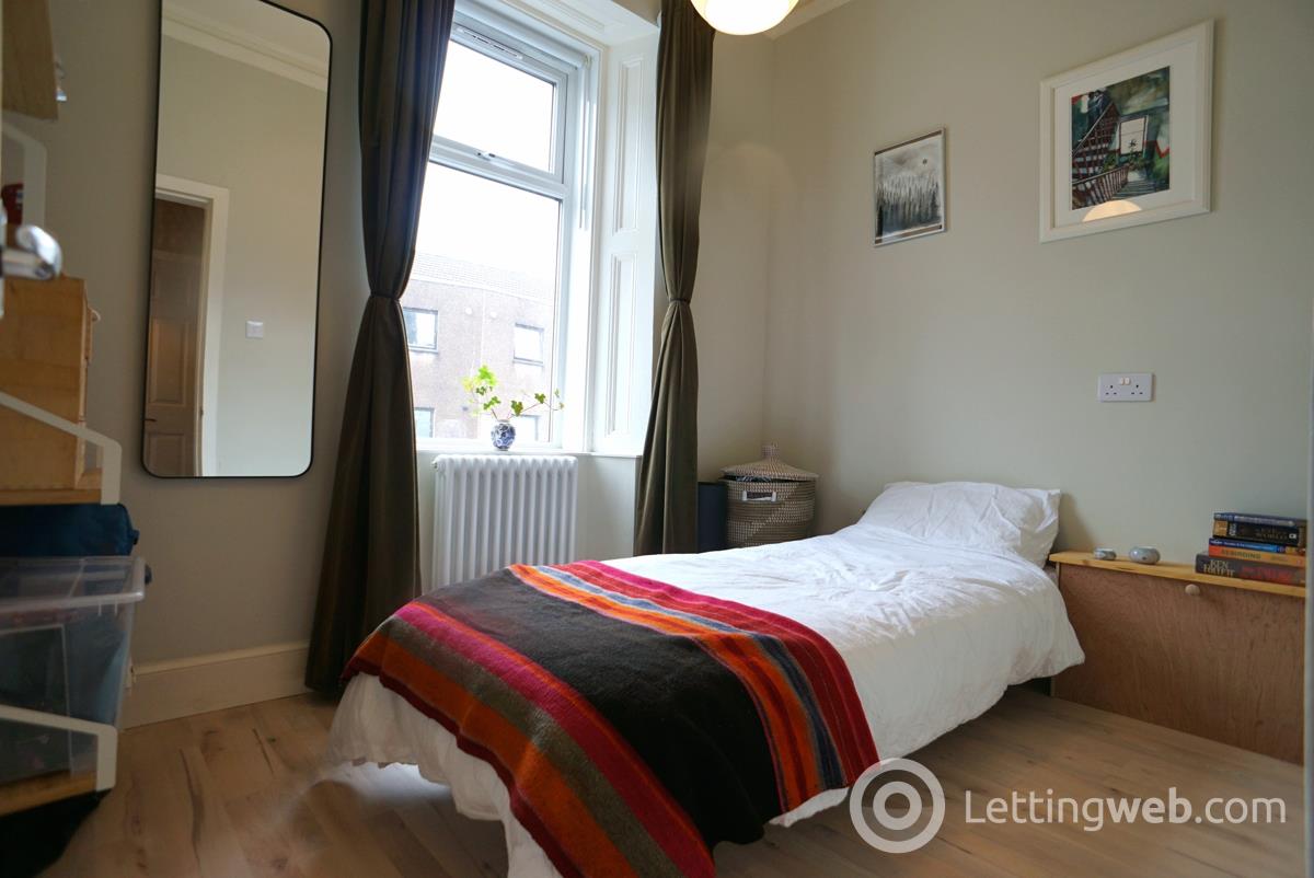 Property to rent in 15 Cochrane Street