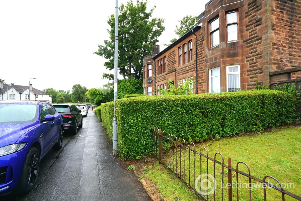Property to rent in 2 Haughburn Road