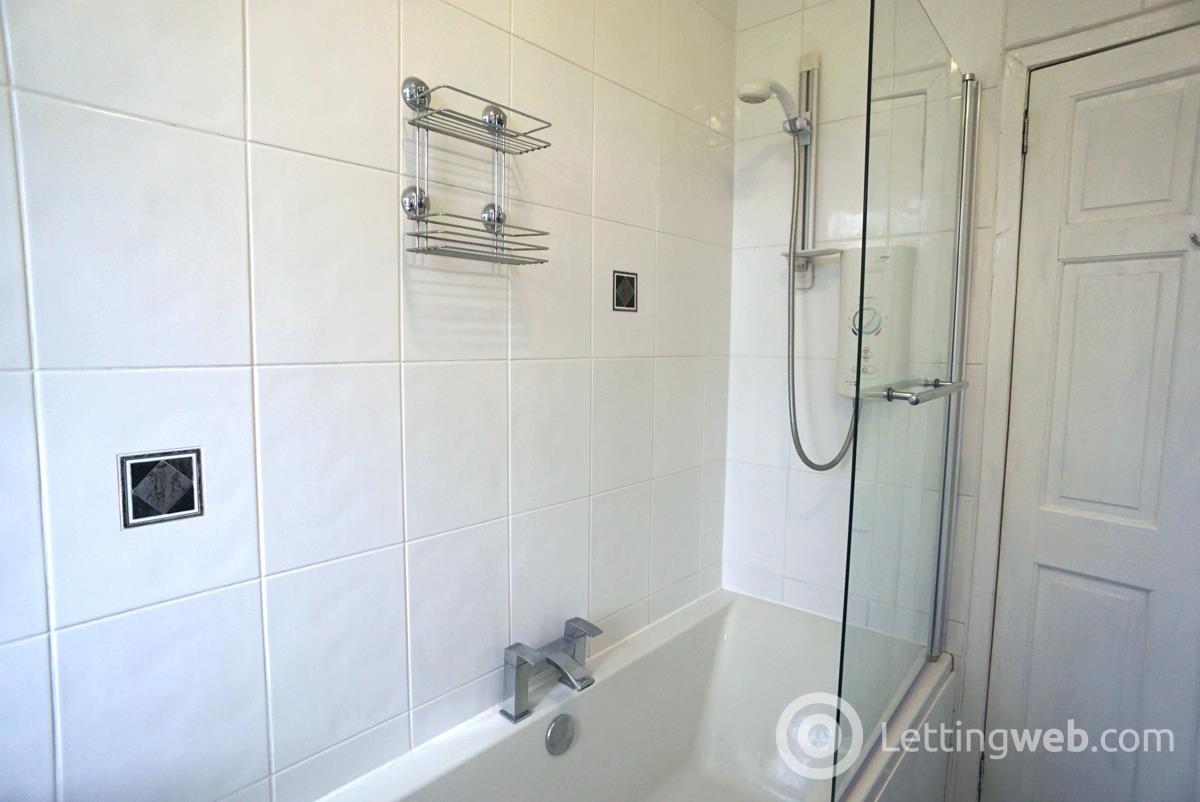 Property to rent in 2 Haughburn Road