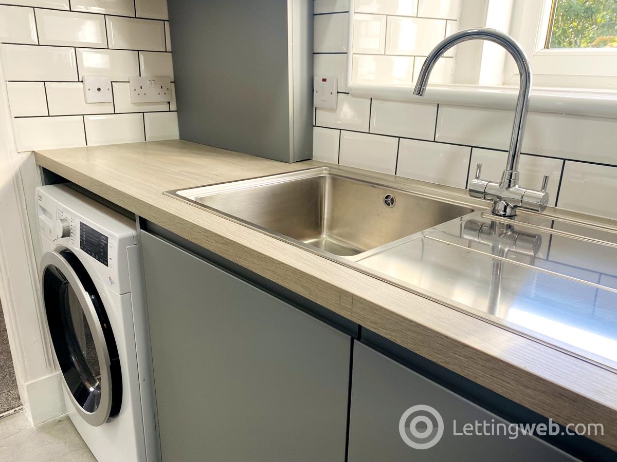Property to rent in 9 Bruce Road Flat B1