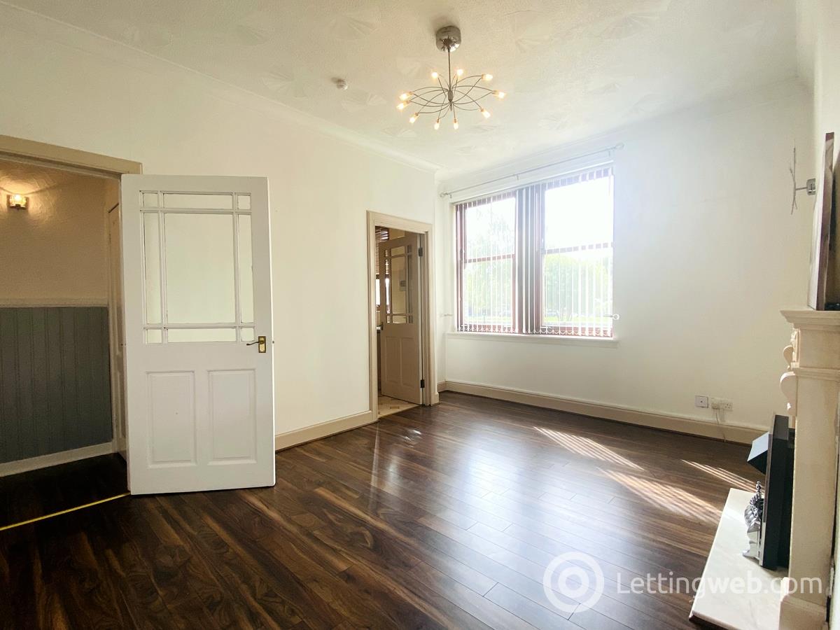 Property to rent in 450 Crookston Road