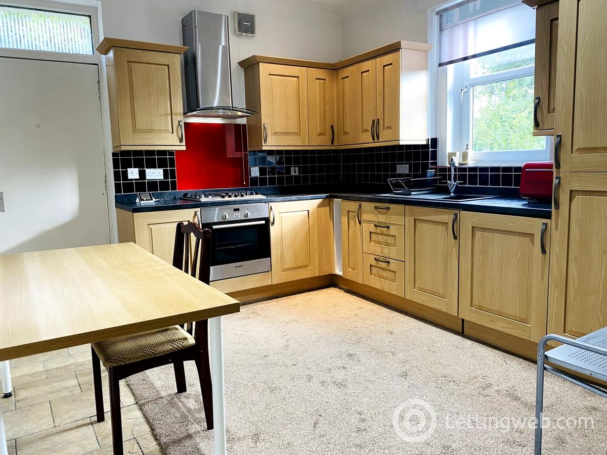 Property to rent in 9 Bruce Road Flat B2