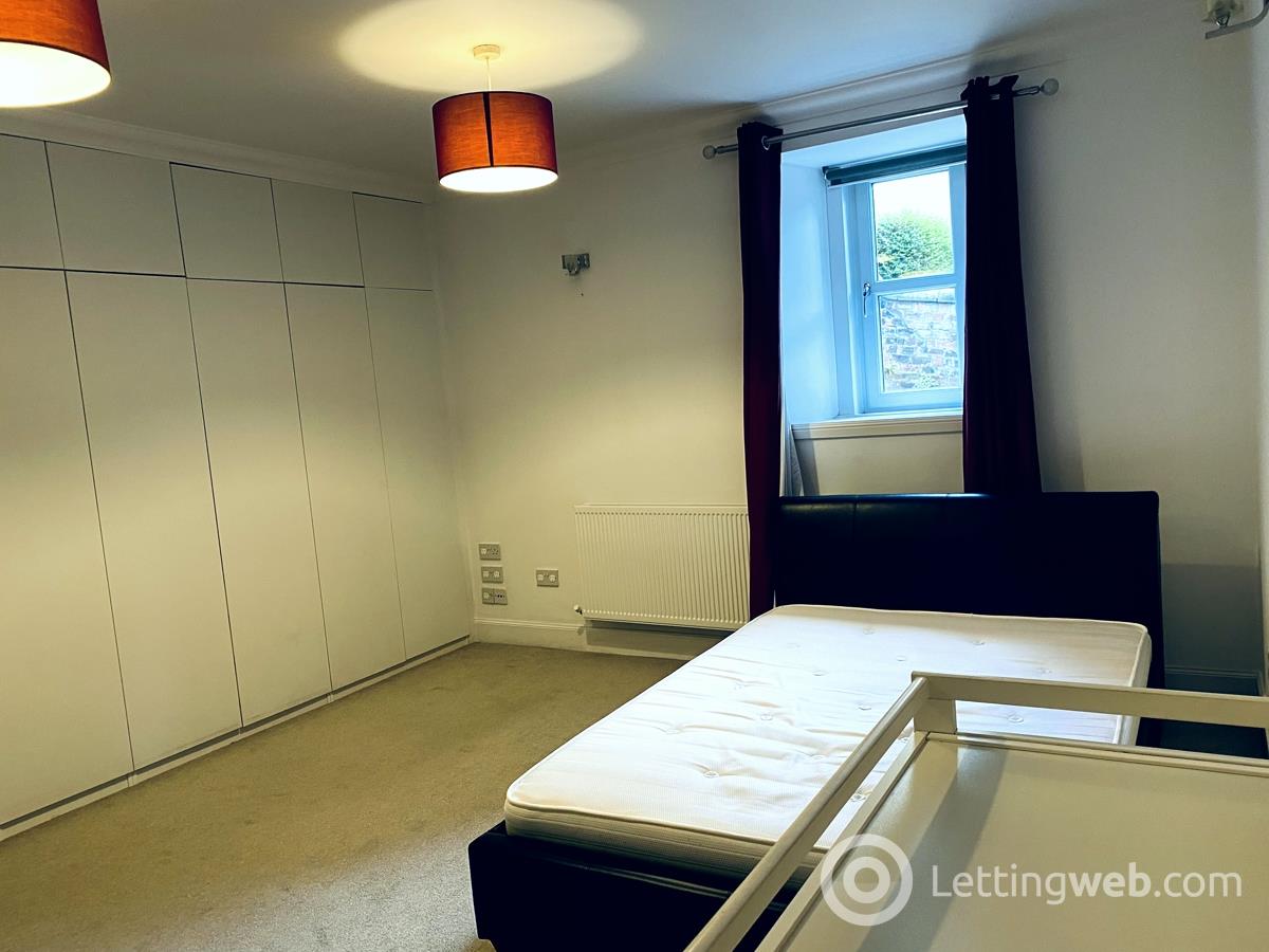 Property to rent in 9 Bruce Road Flat B2