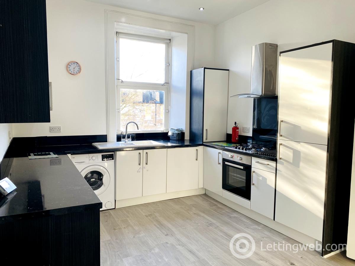 Property to rent in 25 Albert Avenue