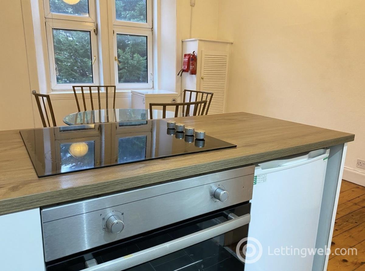 Property to rent in Westclyffe Street