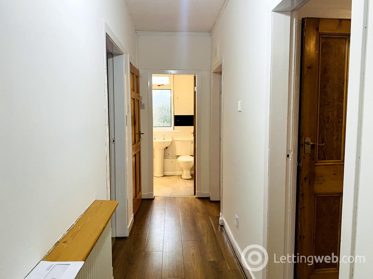 Property to rent in 12 Wellmeadow Road Thornliebank