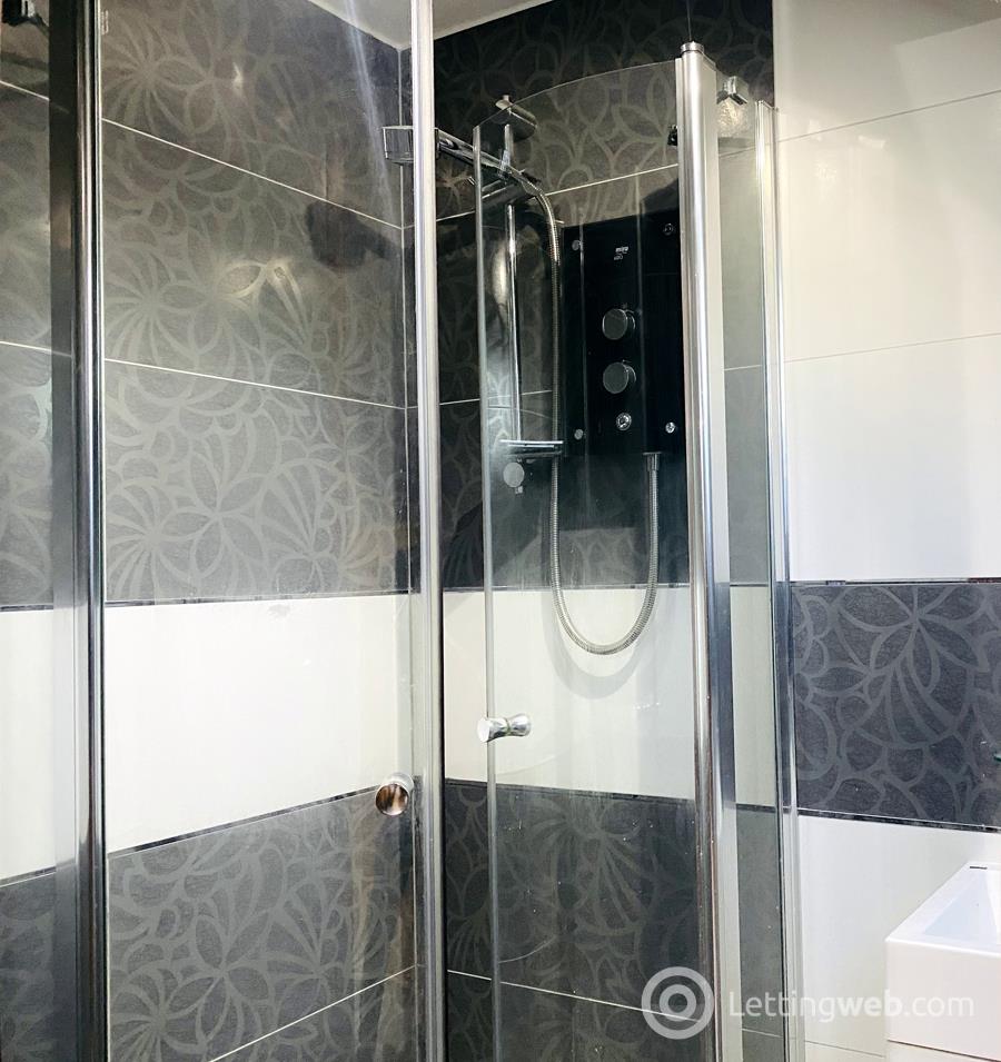 Property to rent in 27 Gilmourton Crescent