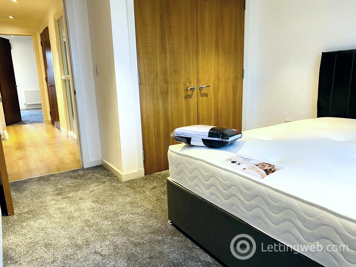 Property to rent in Glasgow Harbour Terrace