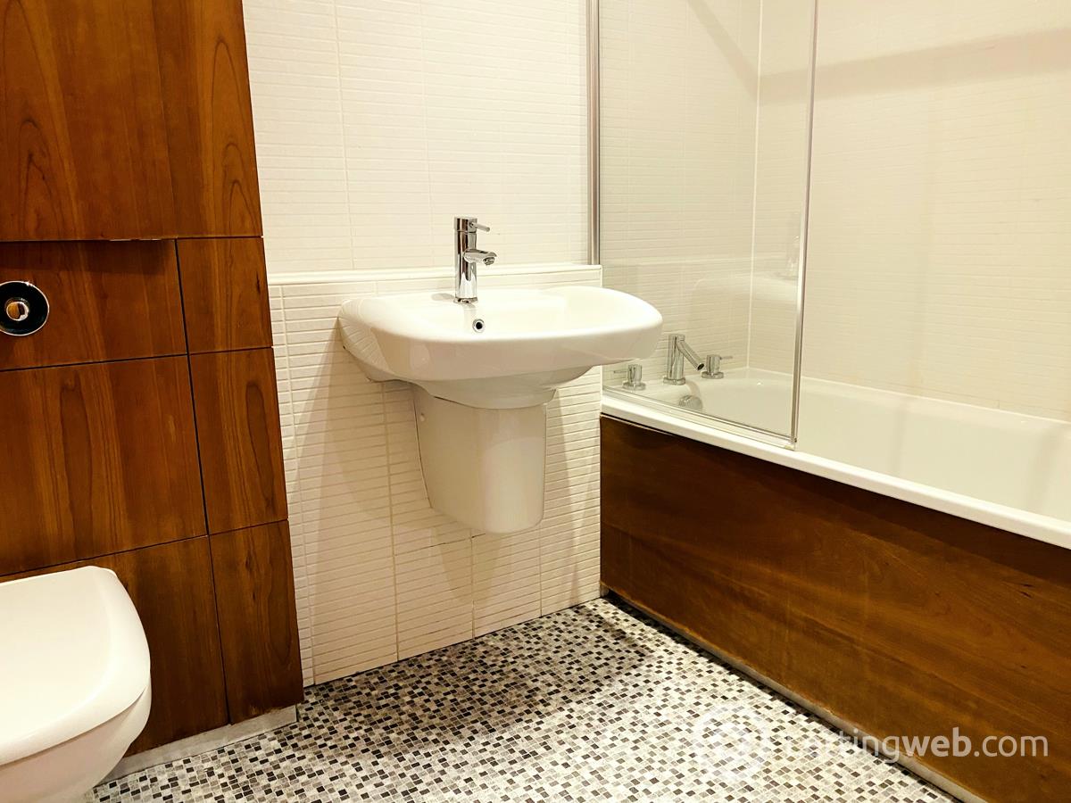 Property to rent in Glasgow Harbour Terrace