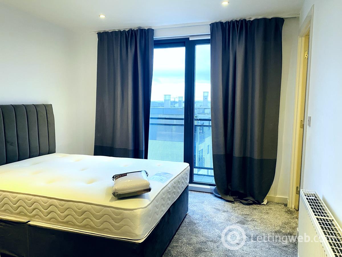 Property to rent in Glasgow Harbour Terrace