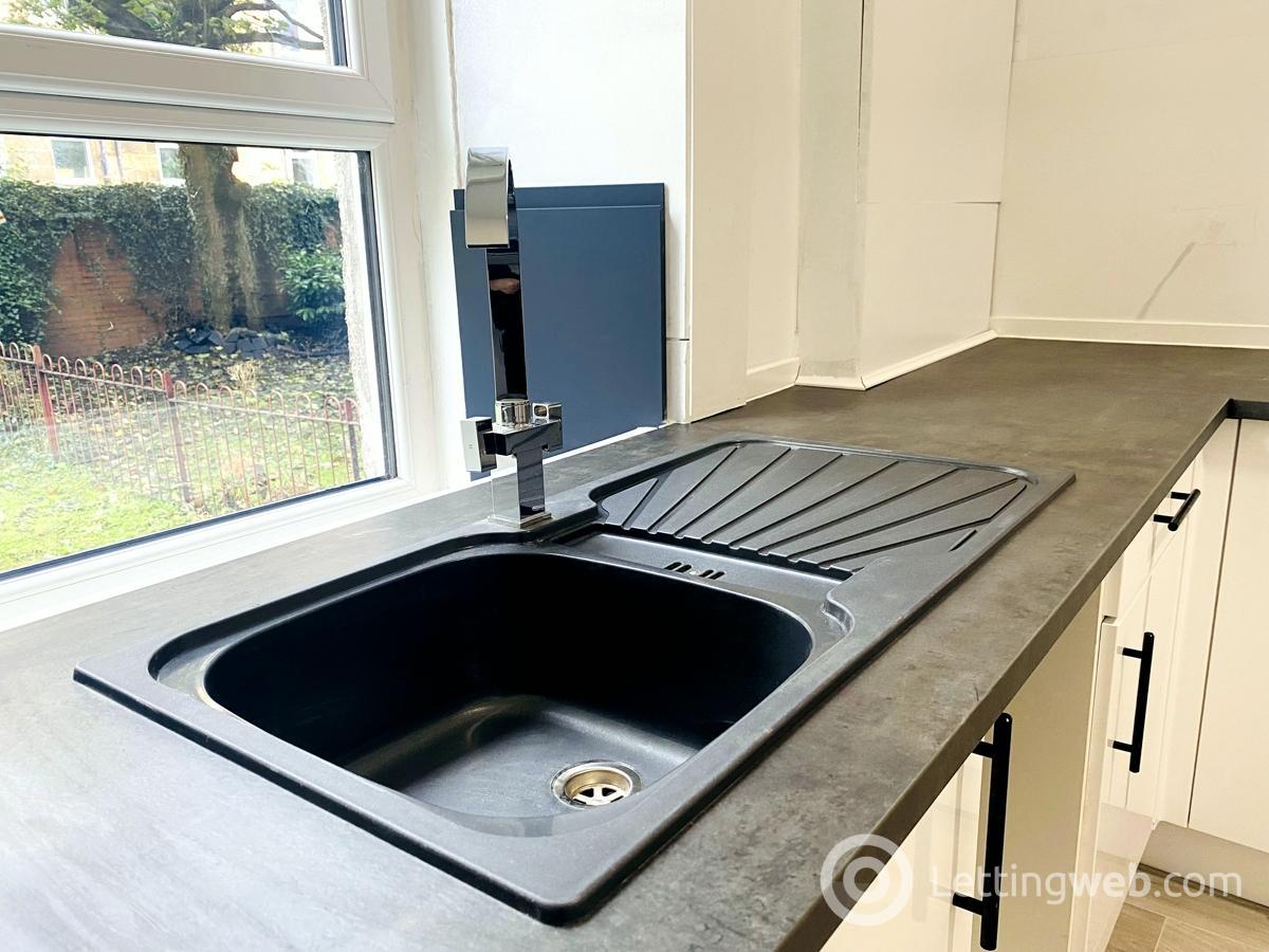 Property to rent in 121 Finlay Drive