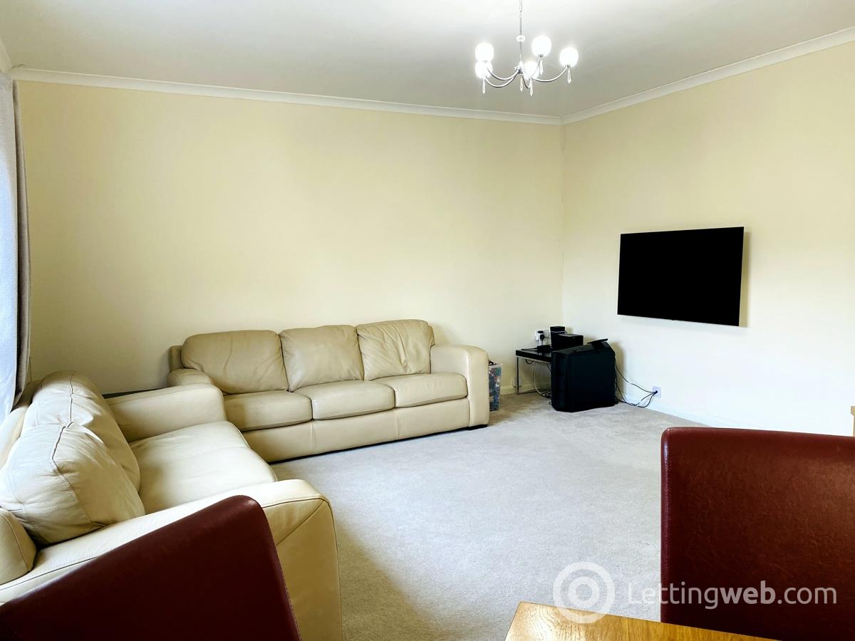 Property to rent in 6 Hopehill Gardens
