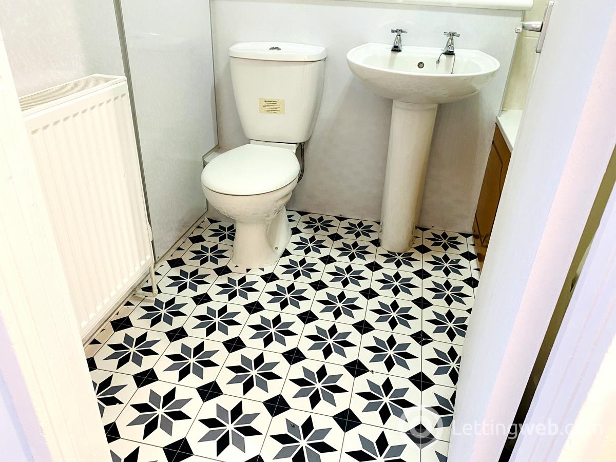 Property to rent in 181 Cables Wynd House Cables Wynd