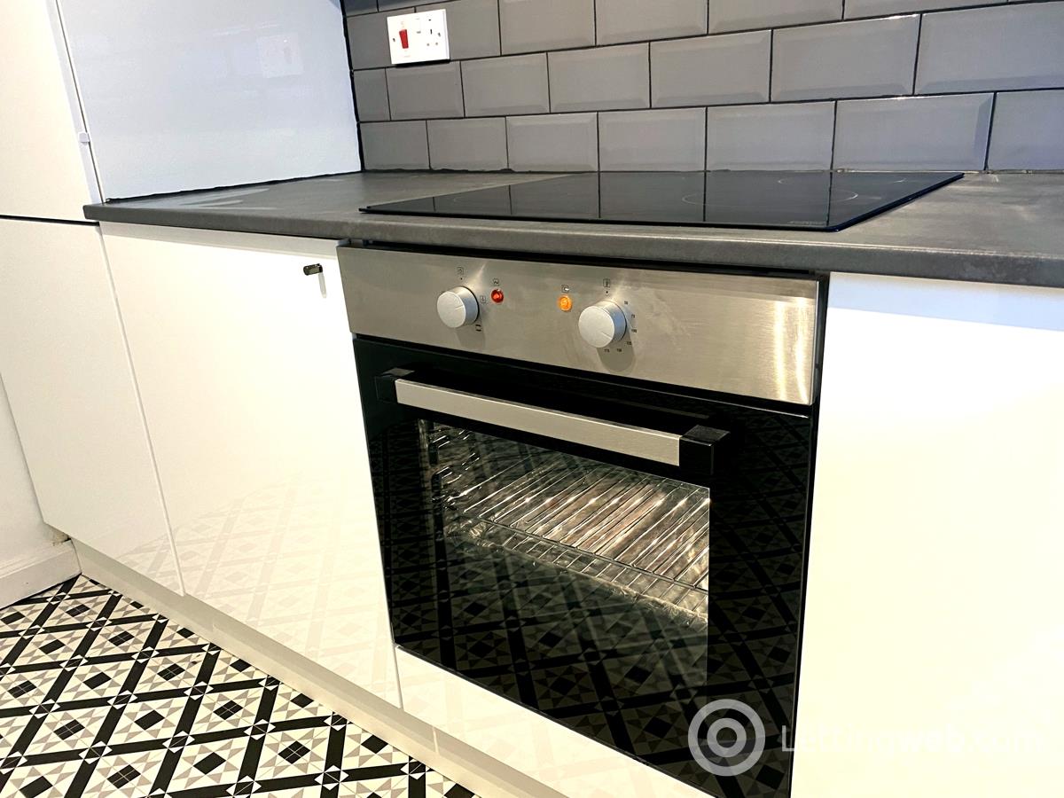 Property to rent in 9 Watson Street Flat 5