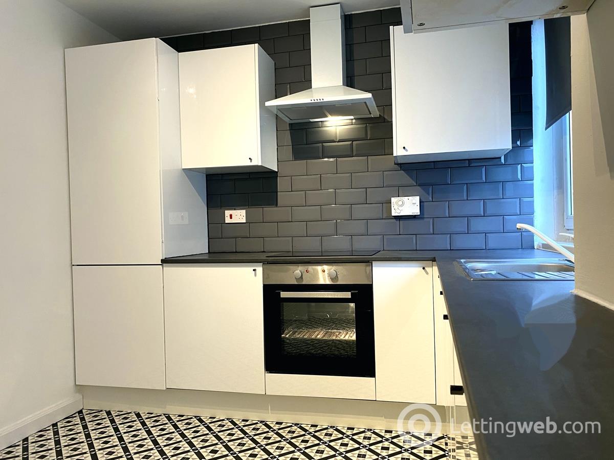 Property to rent in 9 Watson Street Flat 5