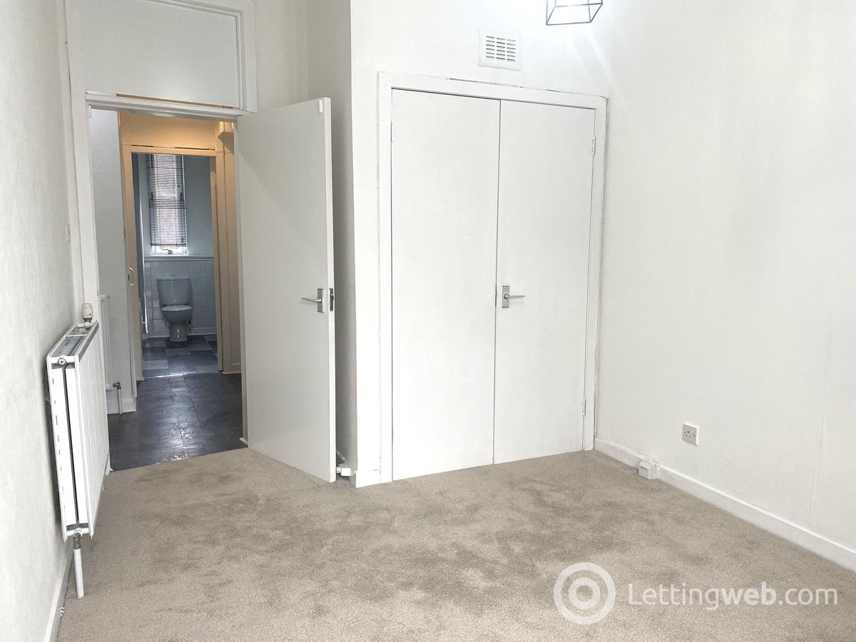 Property to rent in 100 Cardross Street