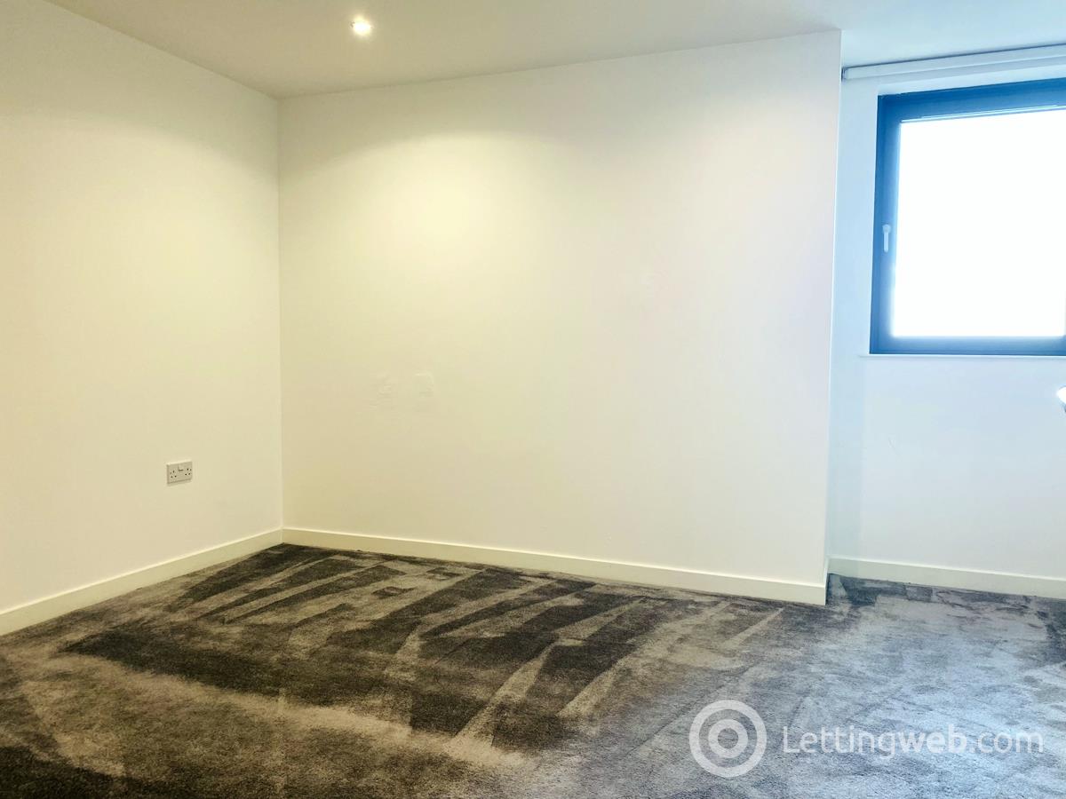 Property to rent in 72 Lancefield Quay